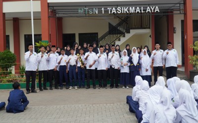 MTsN 1 Tasikmalaya Borong Juara 1 Tingkat Provinsi, Alwi dan Putri Mikhaela Harumkan Nama Madrasah