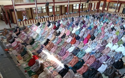 KEGIATAN SHOLAT DZUHUR MTsN 1 TASIKMALAYA